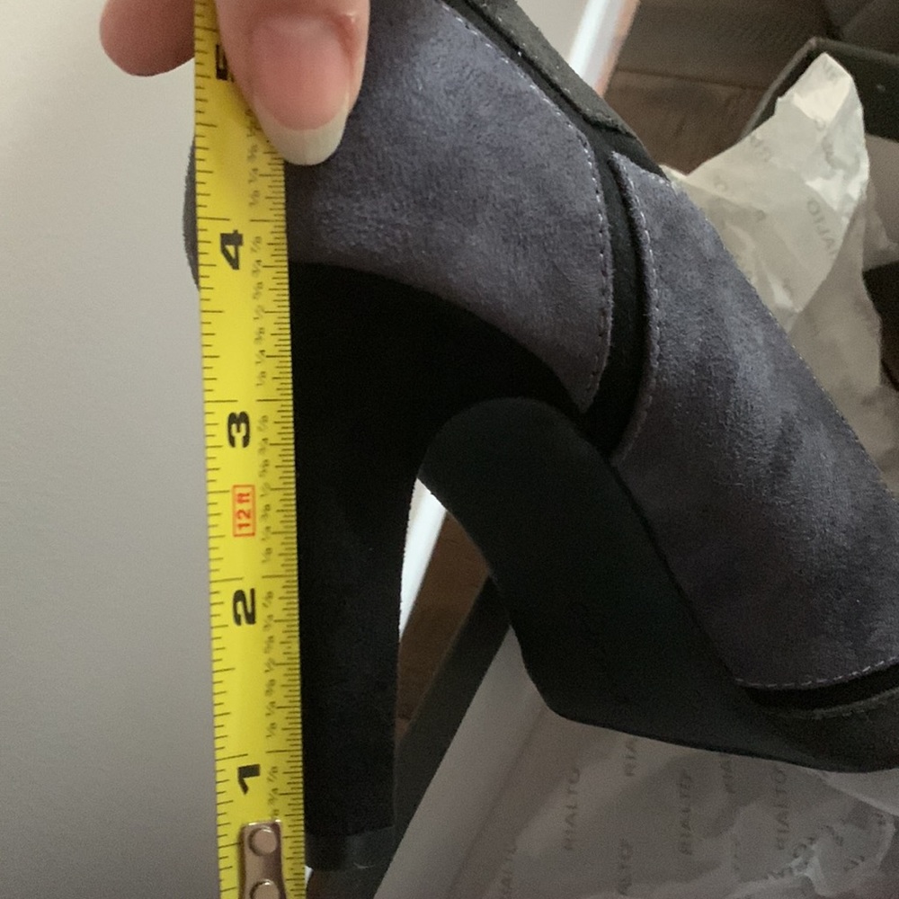 Rialto Multi Grey-Black geometric color block Faux Suede 4” heels sz 9.5 - Picture 8 of 9